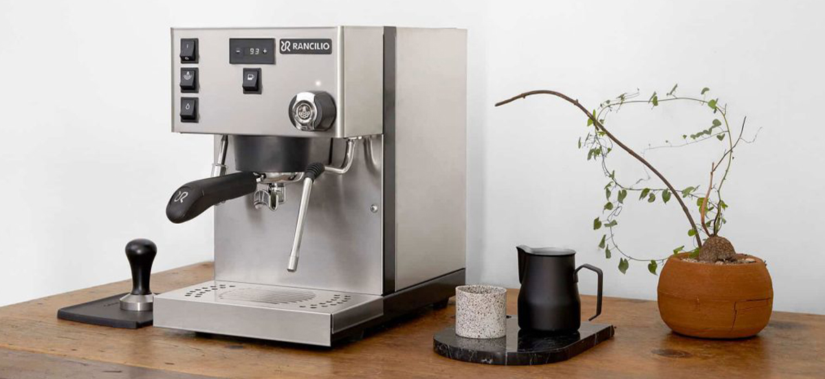 So schalten Sie den neuen Rancilio Silvia Pro ein und aus